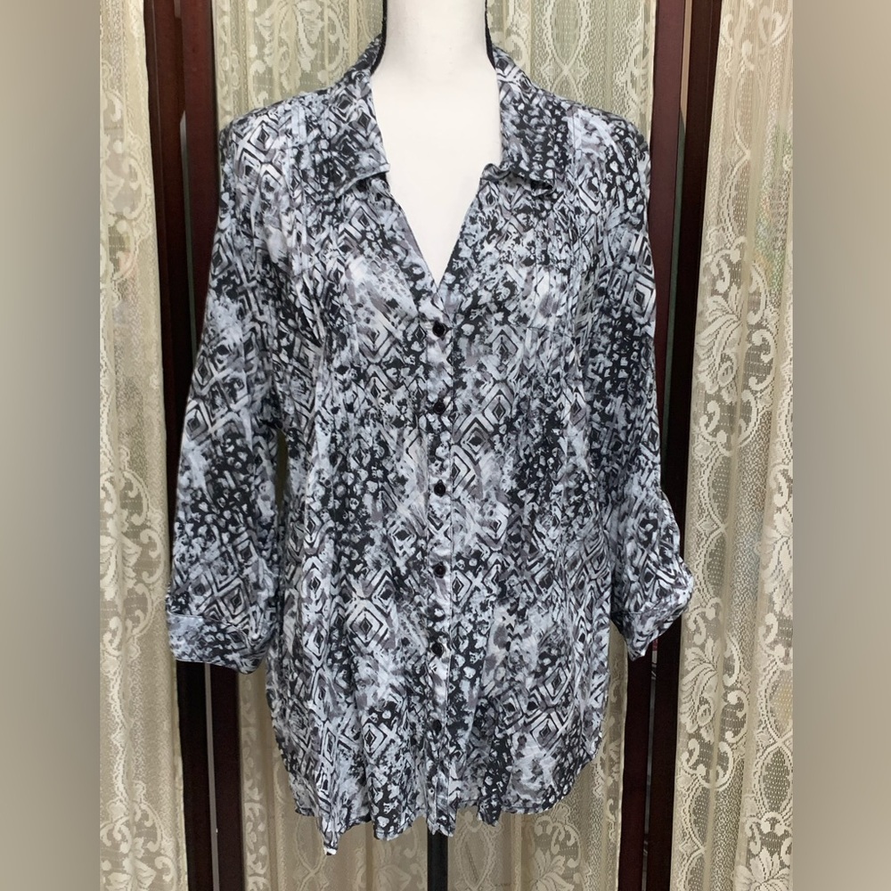 GLORIA VANDERBILT V-NECK BUTTON DOWN TUNIC - SZ XL